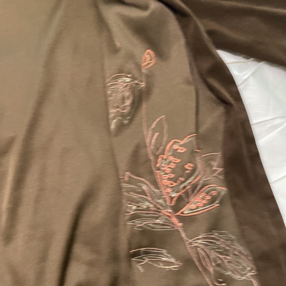 Button down Jacket or shirt. - Picture 5 of 6